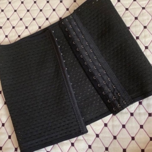 Waist Trainer 🦋 Brand New 🦋 Never Used - Picture 9 of 12